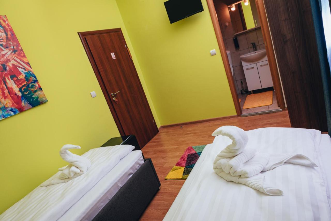 Guitar - Camere De Inchiriat Sibiu Exterior foto