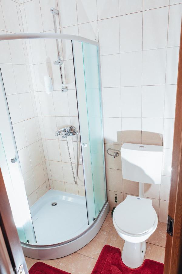 Guitar - Camere De Inchiriat Sibiu Exterior foto